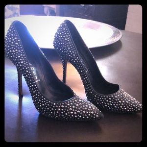 Beautiful Casadei black Embellished Crystal pumps